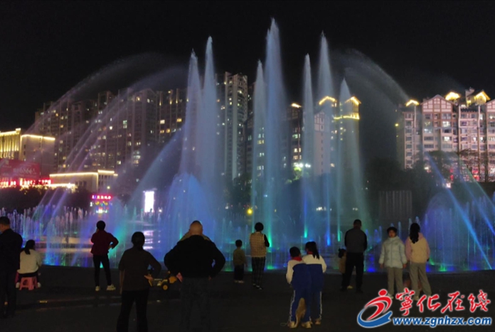 寧化江濱市民休閑廣場音樂噴泉再次開放