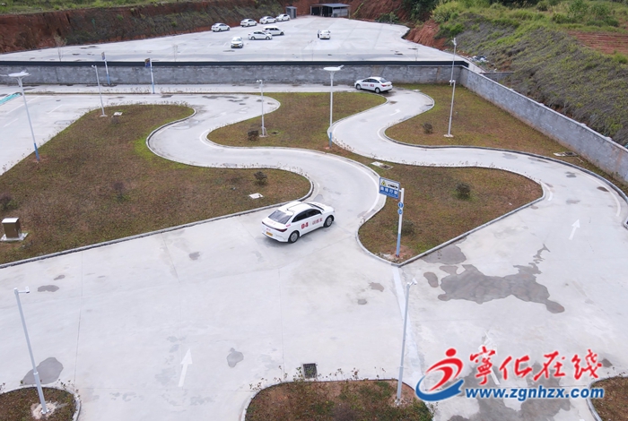 寧化:暑期學(xué)車持續(xù)升溫 高中畢業(yè)生成駕考“主力軍”
